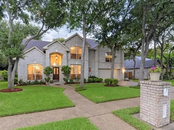 10107 Pinehurst Dr, Austin, TX 78747