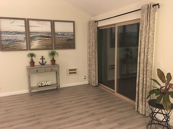 3rd image of 3140 Sunset Ln