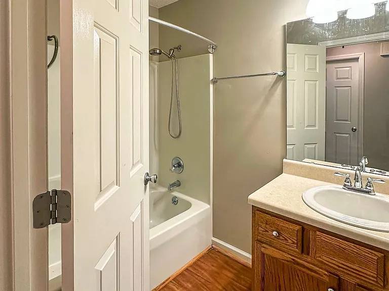 203 Polly Dr — Photo 14