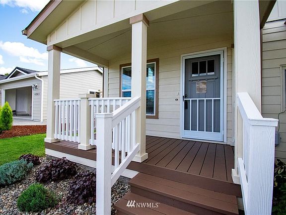 2nd image of 4259 Lakeview Ln SE