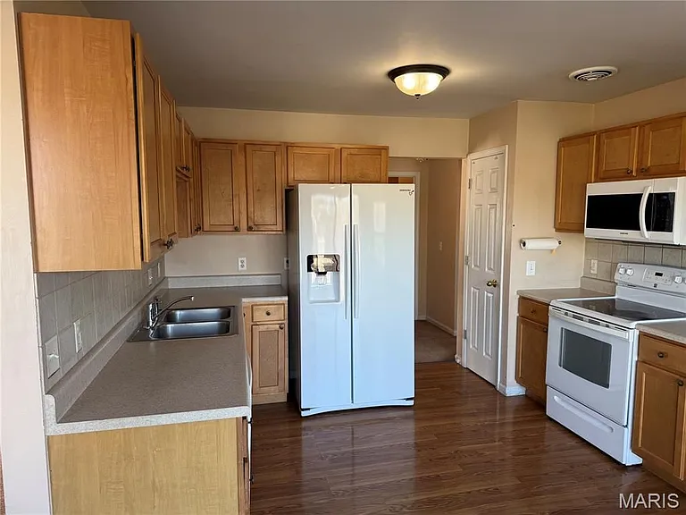 733 Pecan Hill Dr — Photo 7