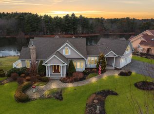 55 Hawkins Glen Dr, Salem, NH 03079