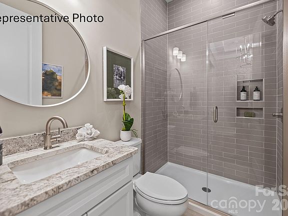 5th image of 1497 Twin Leaf Rd