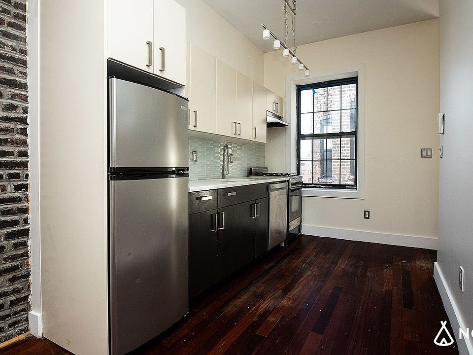 1st image of 1013 Pacific St #3A