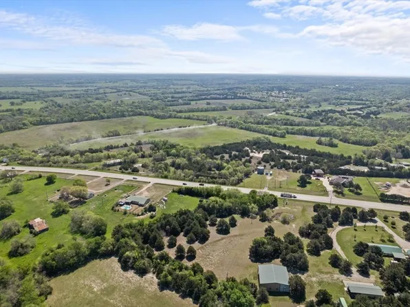 3 County Road 4640, Trenton, TX 75490