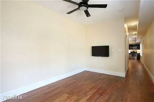 Caldwell St — Photo 11