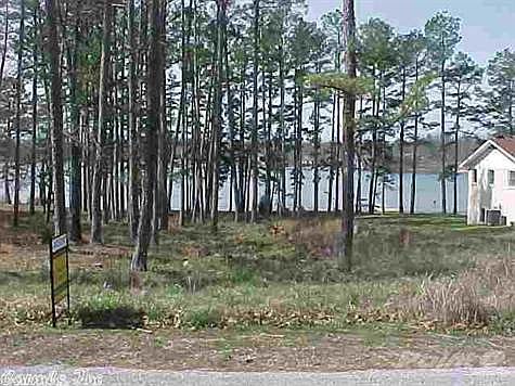 1st image of 1009 Edgewater Dr