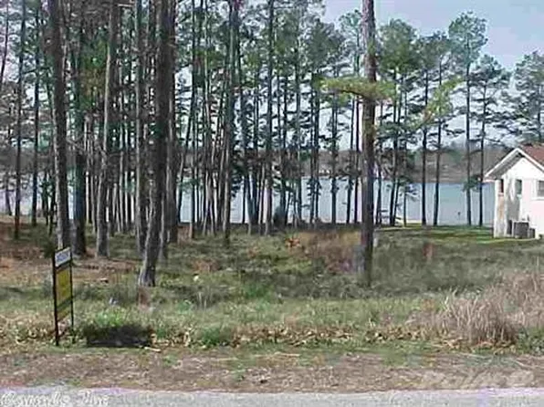 1009 Edgewater Dr, Horseshoe Bend, AR 72512
