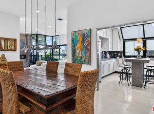 11 Voyage St, Venice, CA 90292