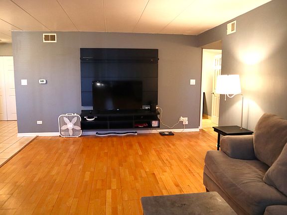 5th image of 10605 Southwest Hwy #2C