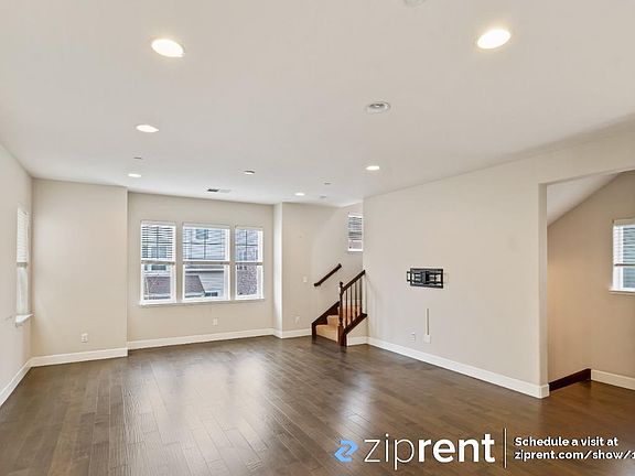 3rd image of 722 Cannery Pl