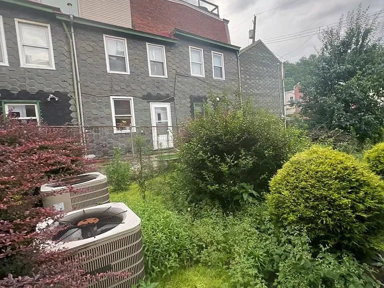 125 S 12th St #1-A125-STREET12 — Photo 11