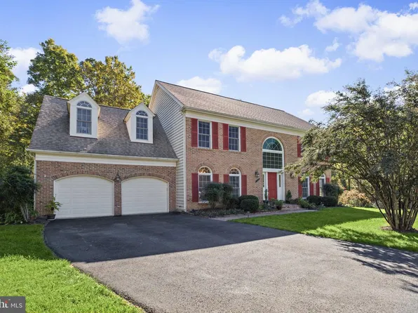 9401 Eagle Trce, Fairfax Station, VA 22039
