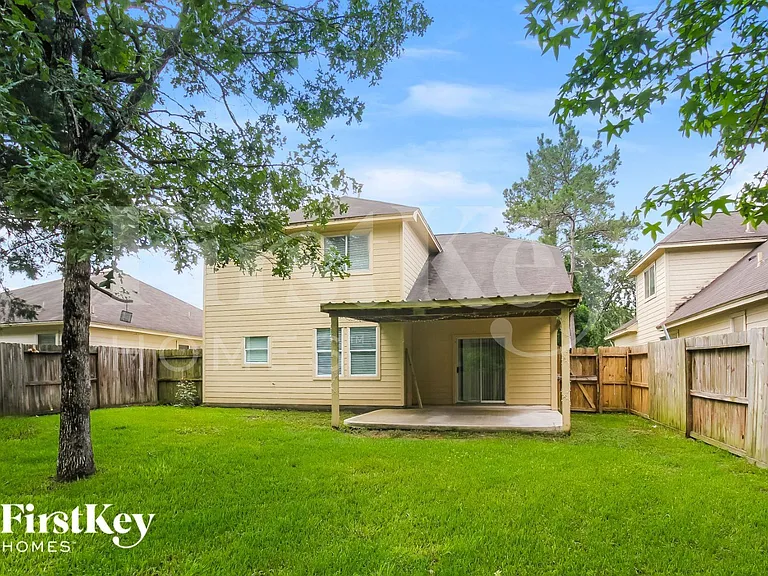 1013 Arbor Way — Photo 15