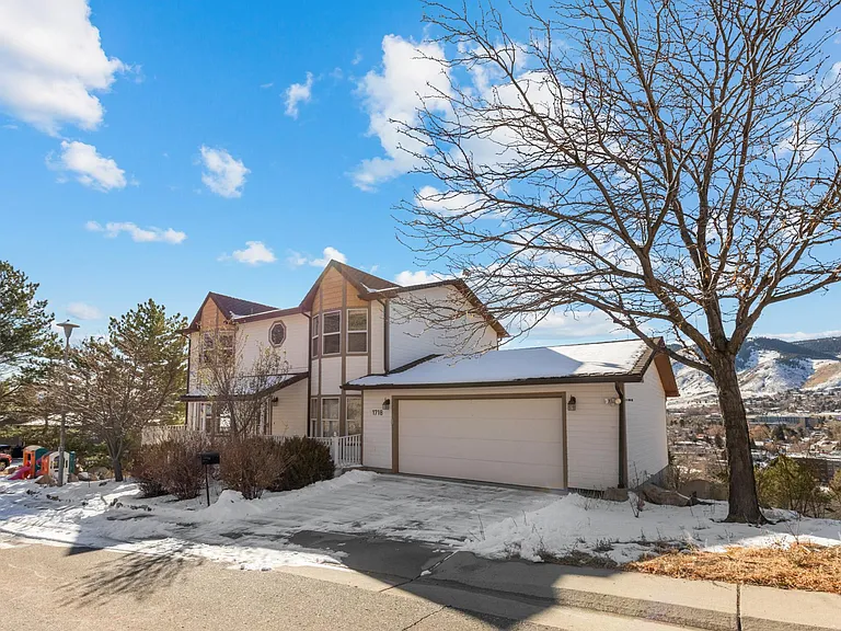 1718 Belvedere Dr — Photo 22
