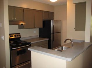 1636 Brookdale Rd APT 22, Naperville, IL 60563