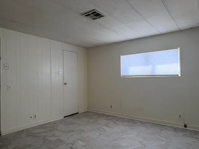 32160 Cody Ave — Photo 17