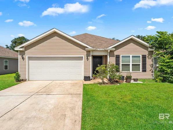 18121 Lewis Smith Dr, Foley, AL 36535