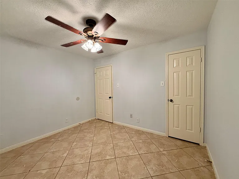 9019 Autumnsong Dr — Photo 19