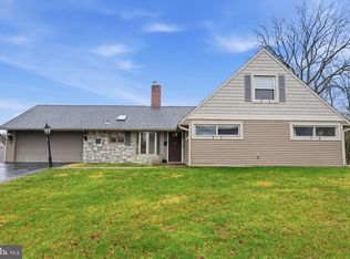 80 Silver Spruce Rd, Levittown, PA 19056