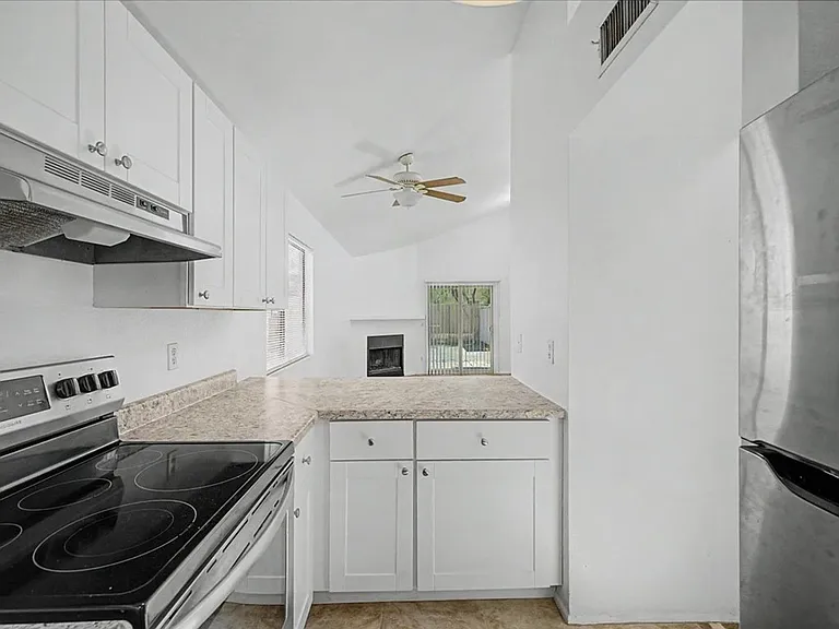 5704 & 5706 E. 24th Street — Photo 10