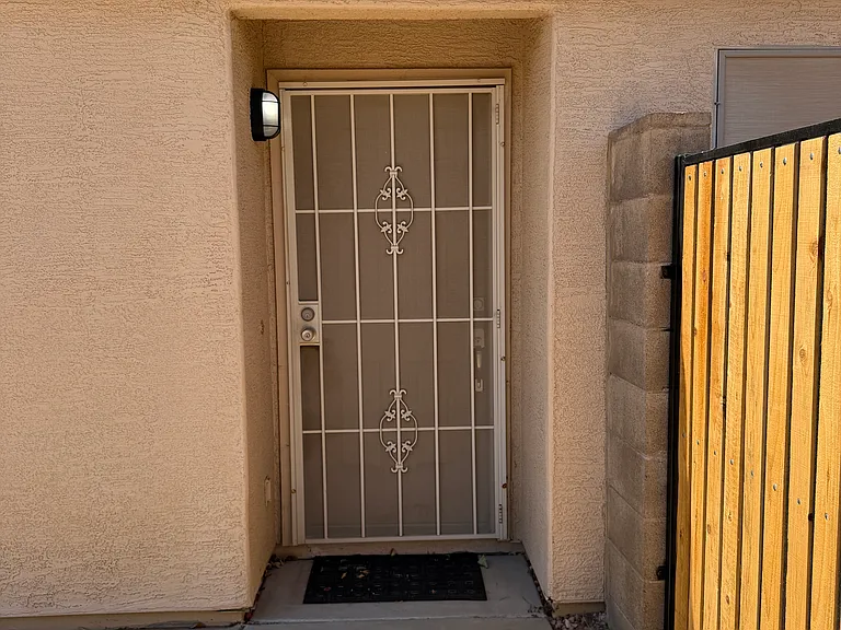 11402 W Hutton Dr — Photo 37