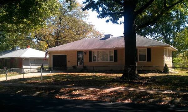 1st image of 10611 Wallace Ave