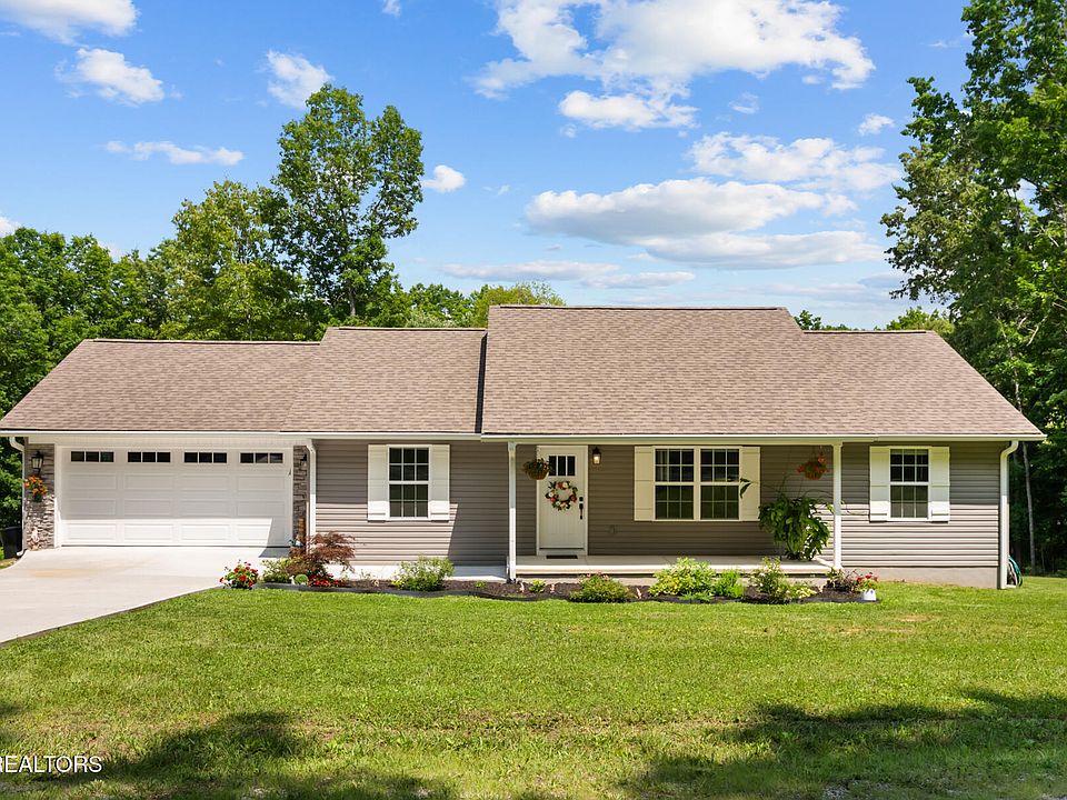 1st image of 601 Catawba Ln