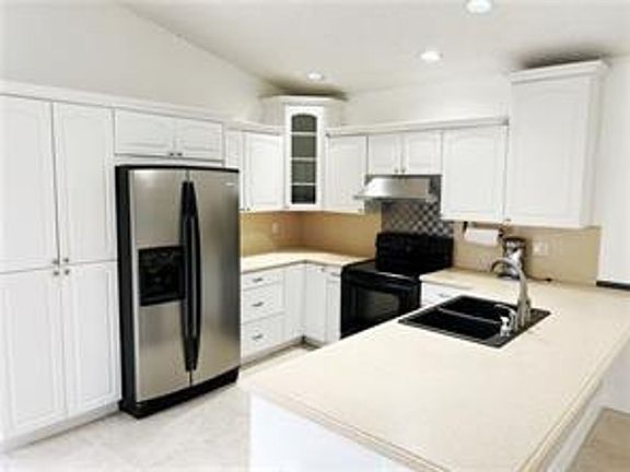 2nd image of 11282 NW 44th St