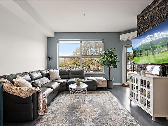 5th image of 2871 Jacklin Rd #318