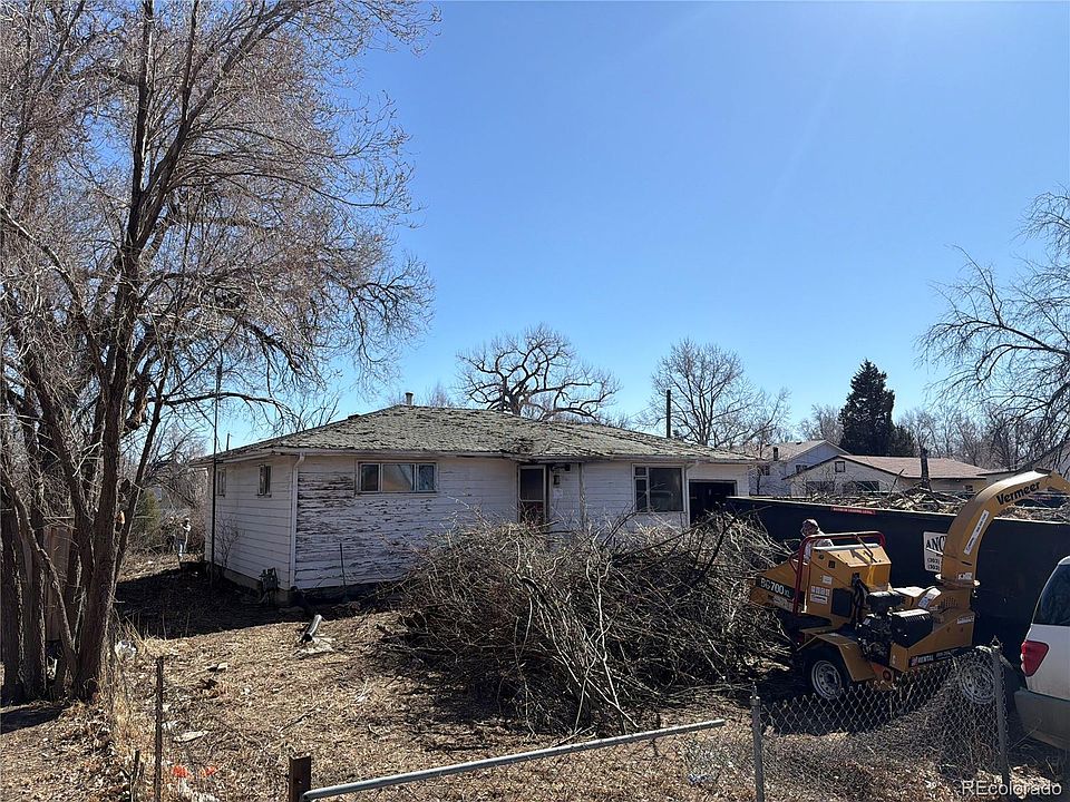 1st image of 930 Fenton Street