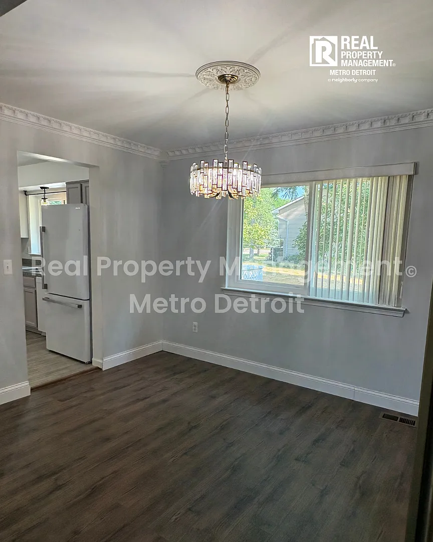 3-Bedroom Single-Family Home in Waterford, Michigan — Photo 4