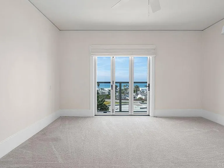 1654 Camino Del Mar #UPPER — Photo 38