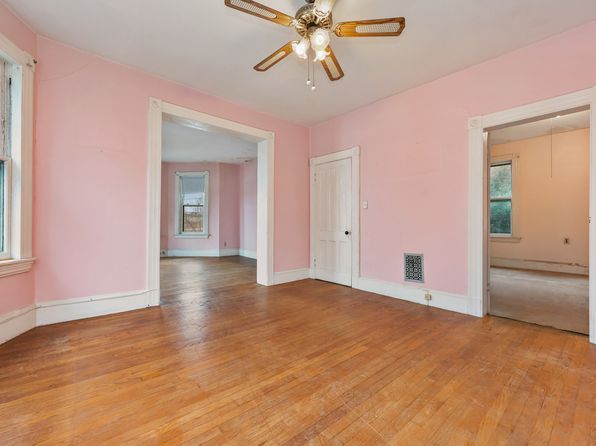 bridgeport-connecticut-448357353 picture