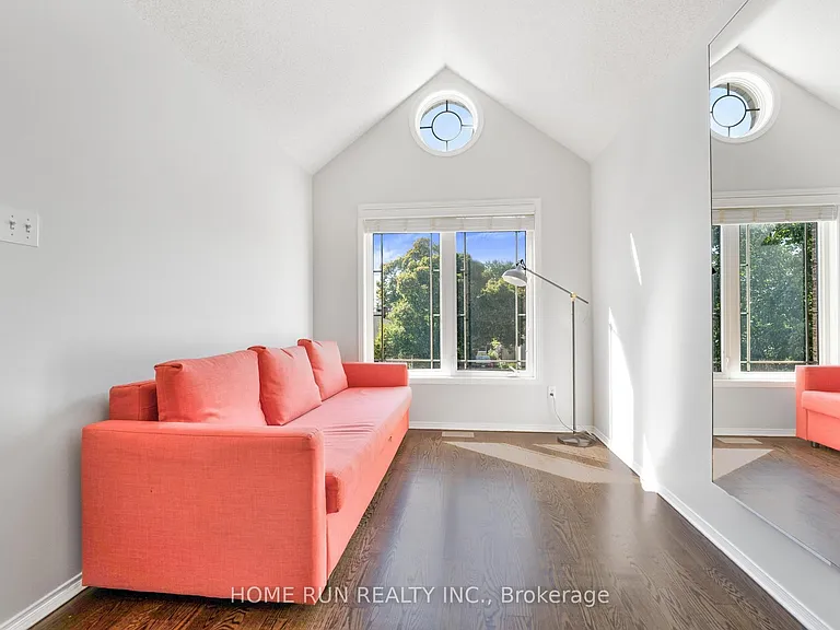 1157 Elmlea Dr — Photo 16