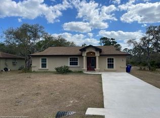 1435 Crossview St, Lake Placid, FL 33852