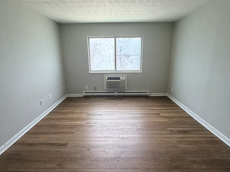 104 Lexington Ave #3 — Photo 6
