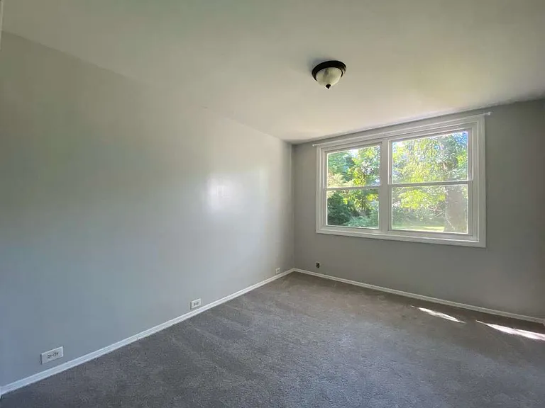 8 Birchwood Ave #1 — Photo 9