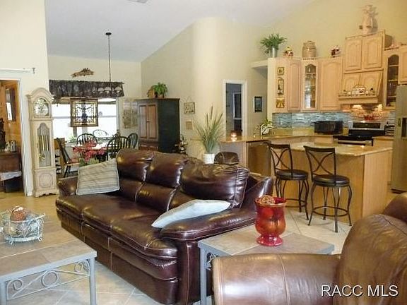 3rd image of 12805 N River Garden Dr