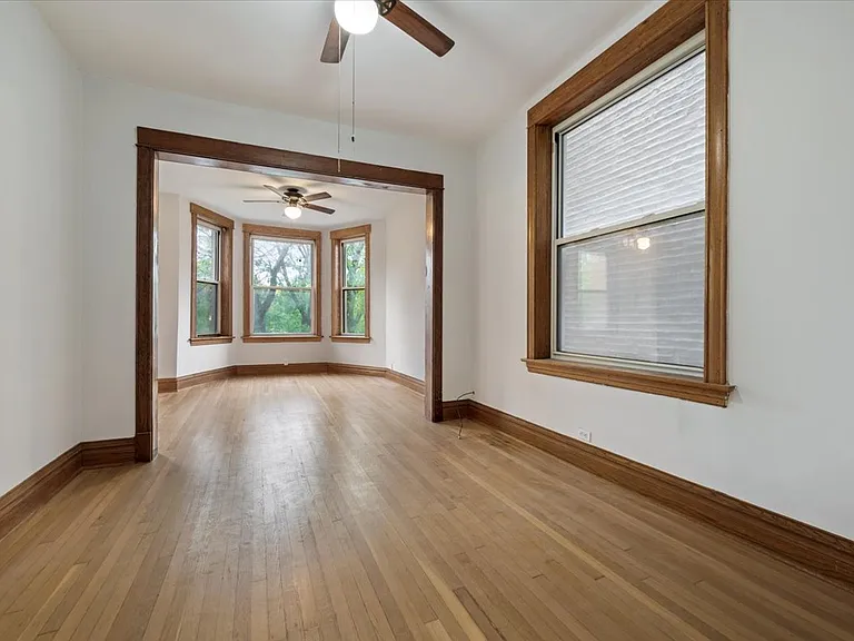 1518 N Kedzie Ave #2 — Photo 2