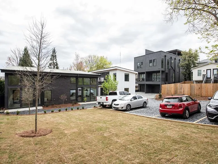 542 Boulevard Pl NE #C — Photo 21