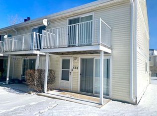 530 Meadow Green Ln Unit 530, Round Lake, IL 60073