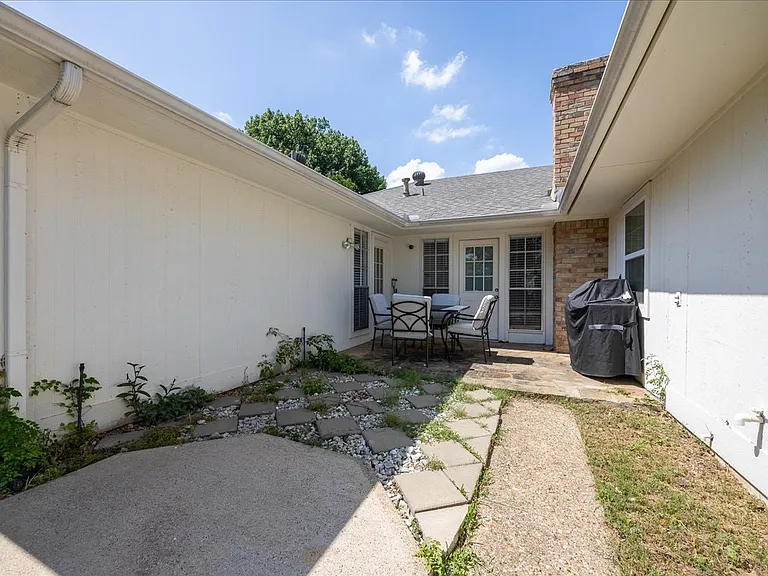 1405 Ivywood Dr — Photo 14