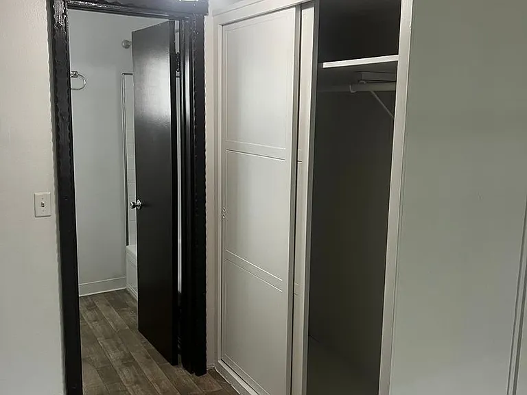 2613 W Olive Ave — Photo 11