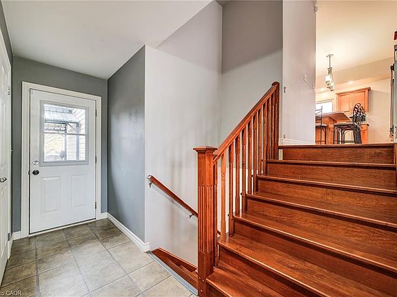 5th image of 500 Boyne Ave