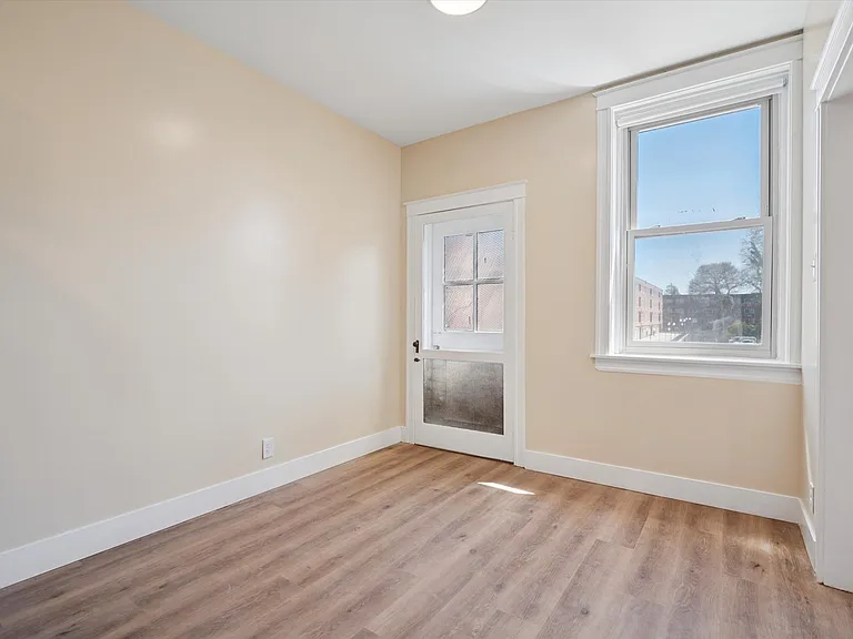 6202 Wayne Ave #B31 — Photo 6