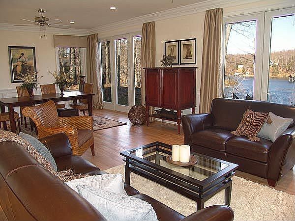 1st image of 126 Island View Dr