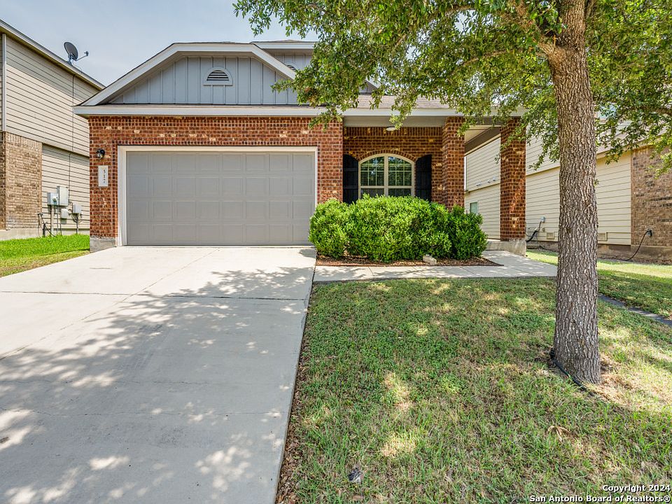 1st image of 517 STONEBROOK DR