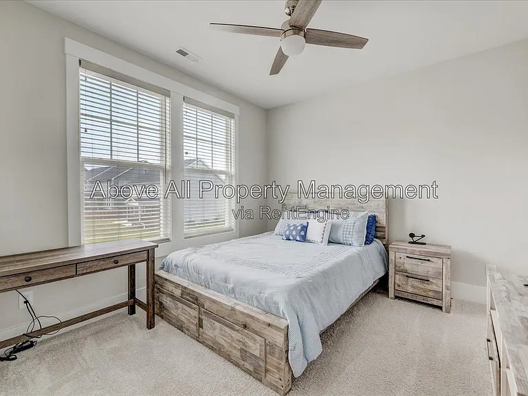 4408 Walker Hallow St — Photo 25