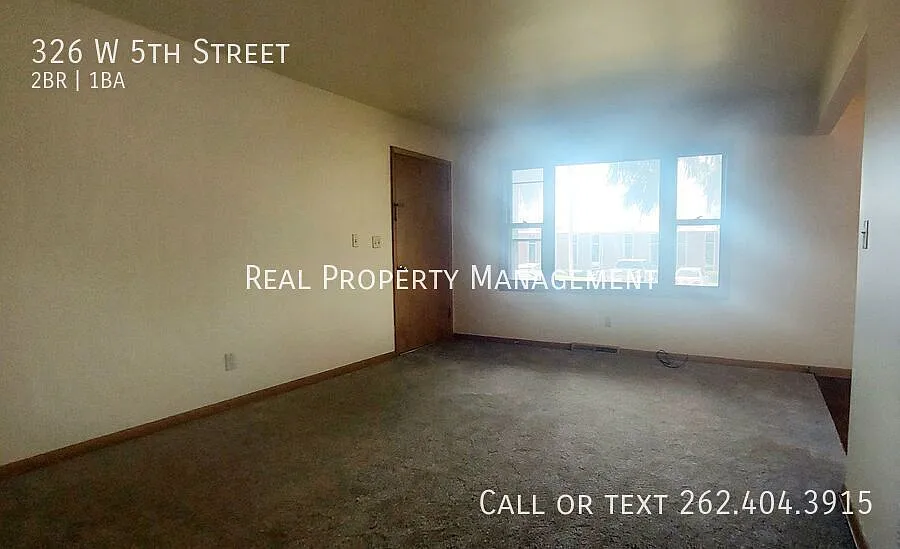 Two Bedroom Lower Located In Beautiful Lake Country — Photo 2